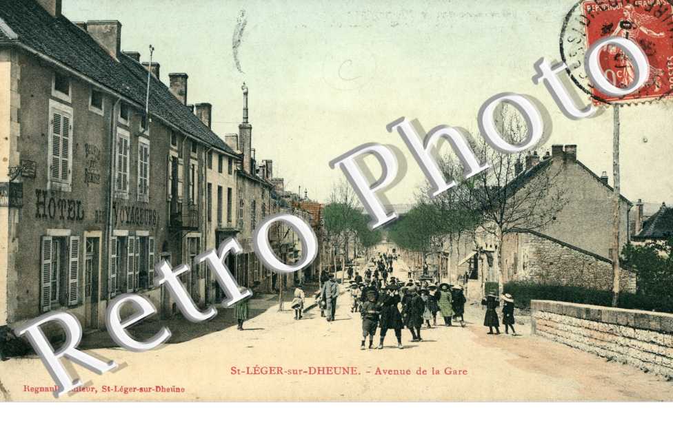 Avenue de la gare (couleur)