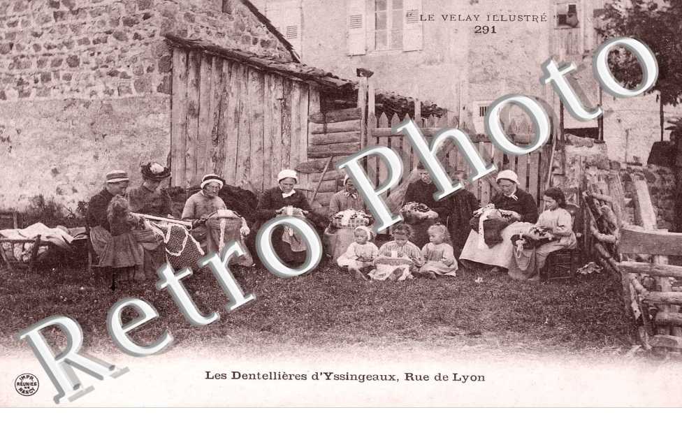les dentellieres d'yssingeaux, rue de lyon