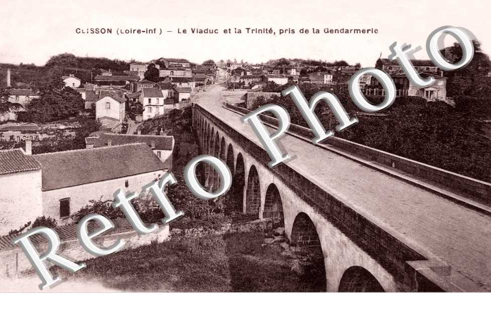 le Viaduc et la Trinite pris de la Gendarmerie