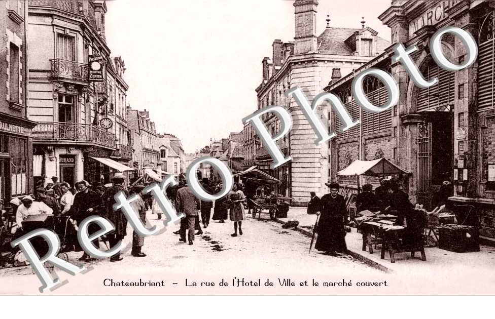 rue de l&#039;hotel de ville et le marche couvert
