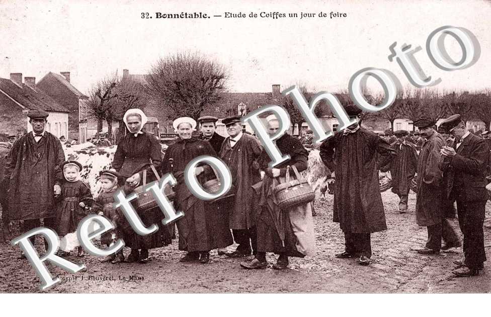 Etude de coiffes un jour de foire