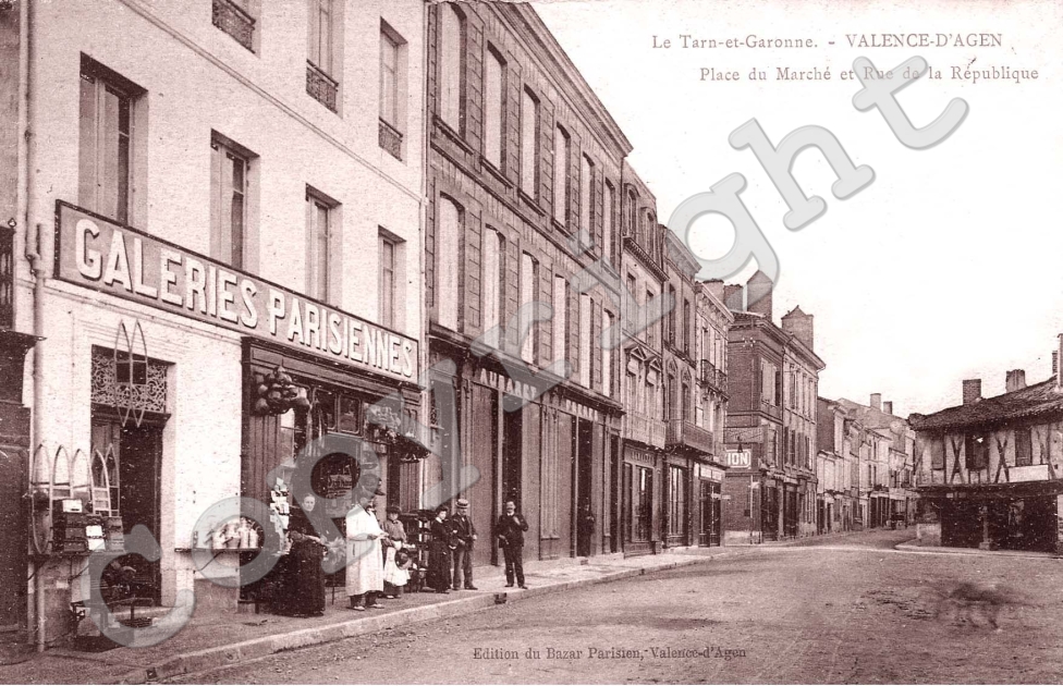 Place du marche et Rue de la republique