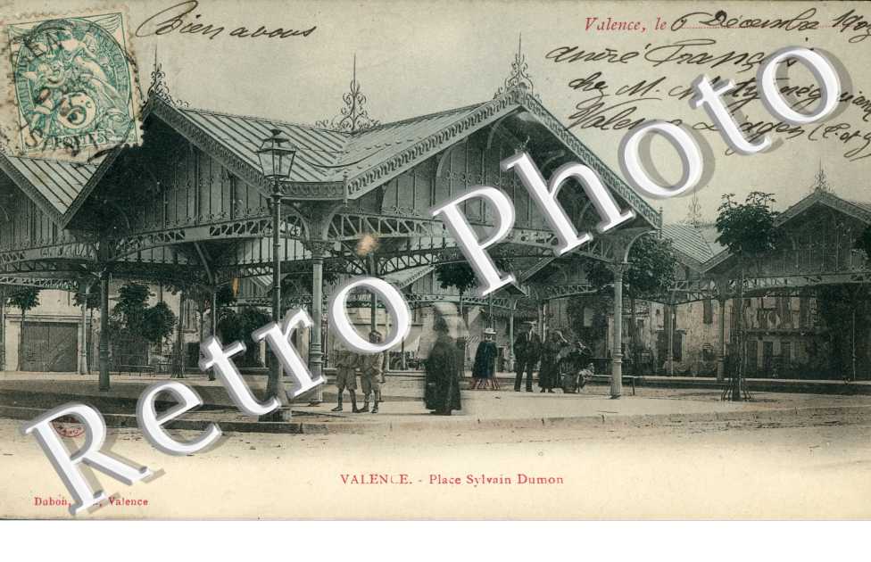 la Place Sylvain Dumon