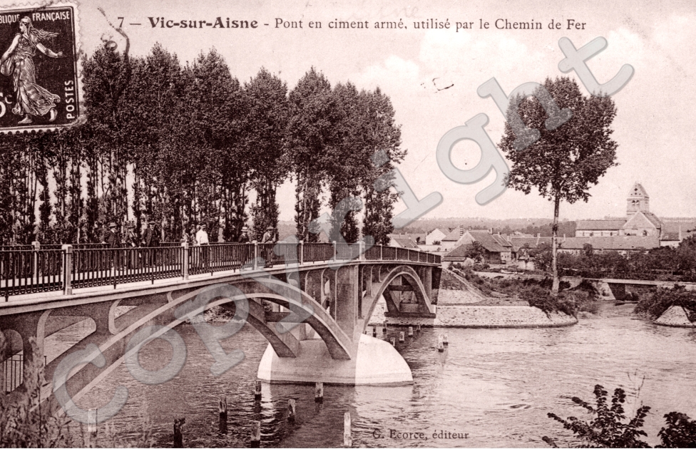 Pont en Ciment arme utilise par le Chemin de Fer