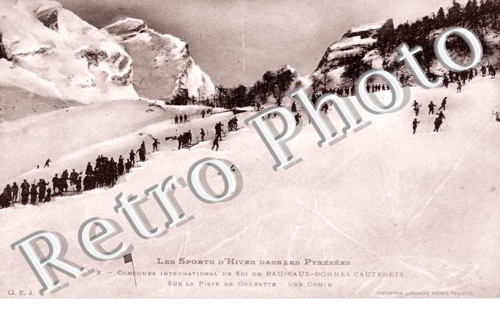 Concours international de ski de PAU-EAUX-BONNES CAUTERETS sur la piste de Gouerette Une chute