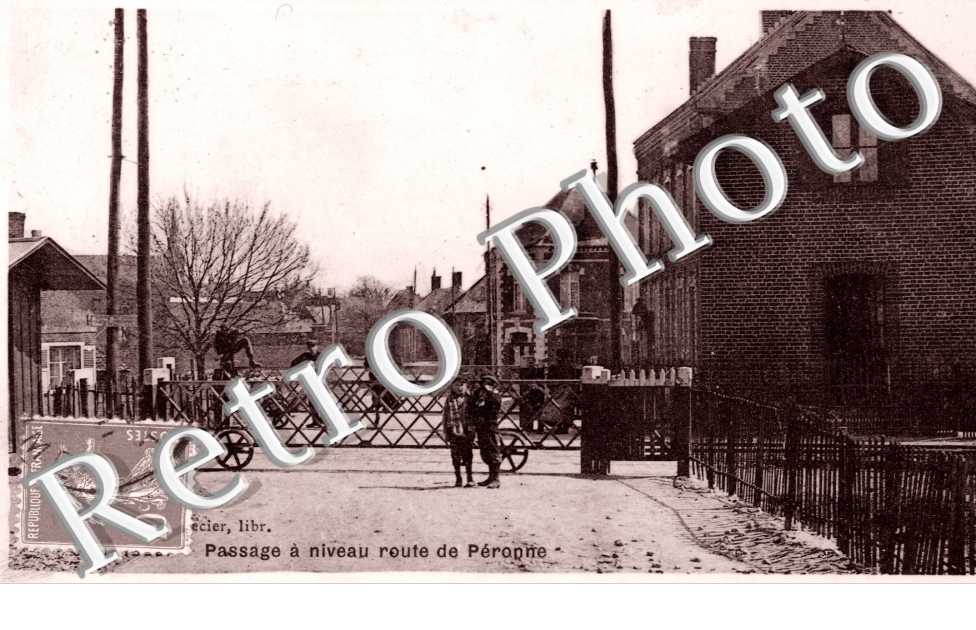 le Passage a Niveau Route de Peronne