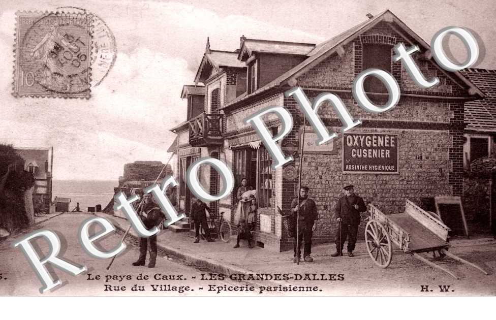 Le pays de Caux -Les grandes Dalles - Rue du village - Epicerie parisienne