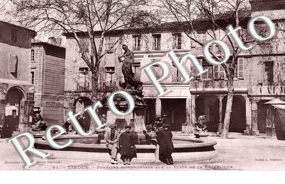 fontaine monumentale sur la place de la republique