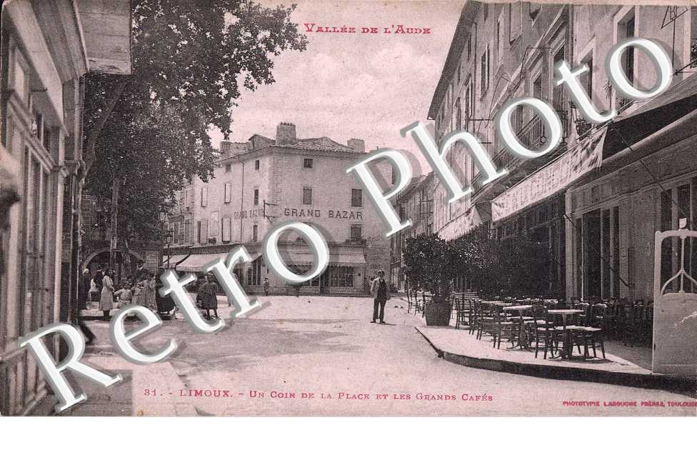 un coin de la plage et les grands cafes