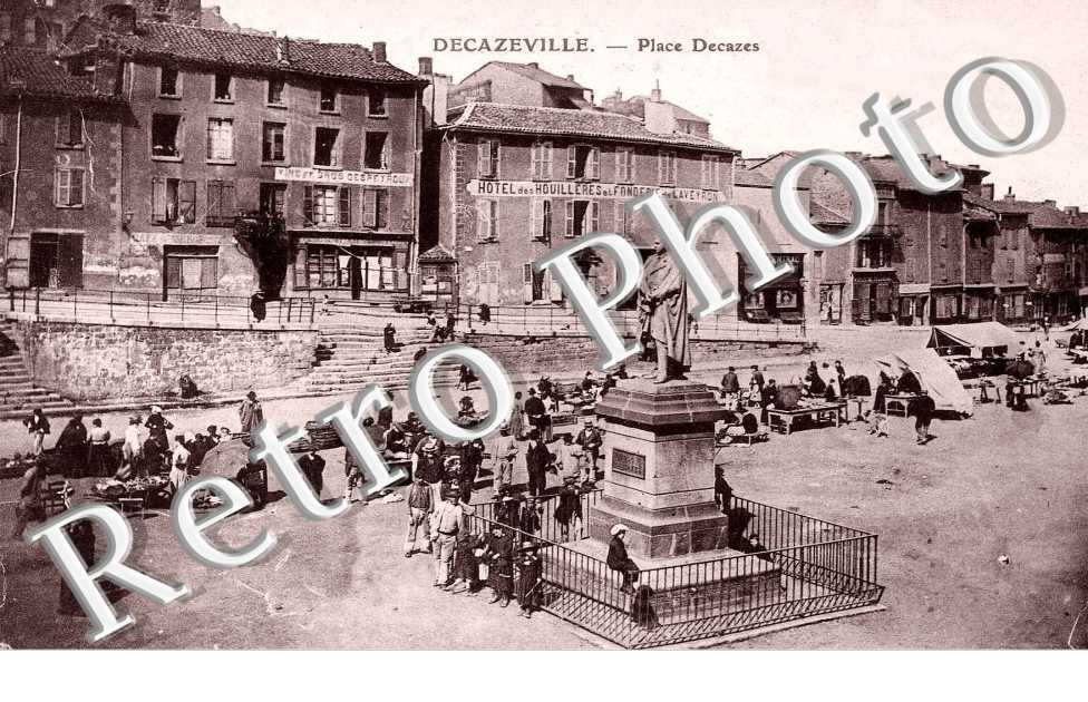 place decazes (statue)