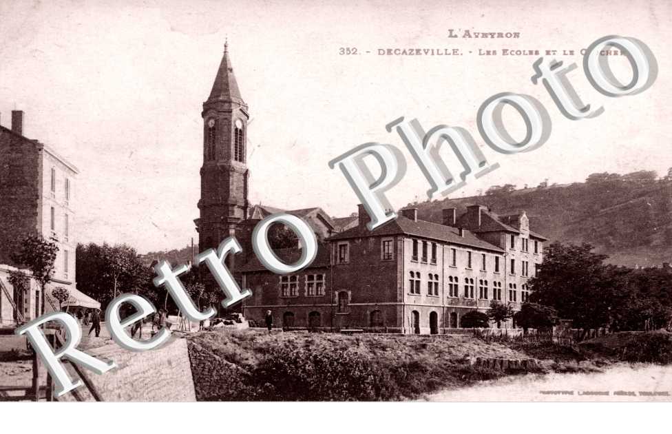Les ecoles et le clocher