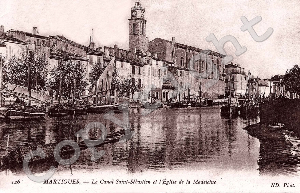 le canal saint sebastien et l&#039;eglise de la madeleine