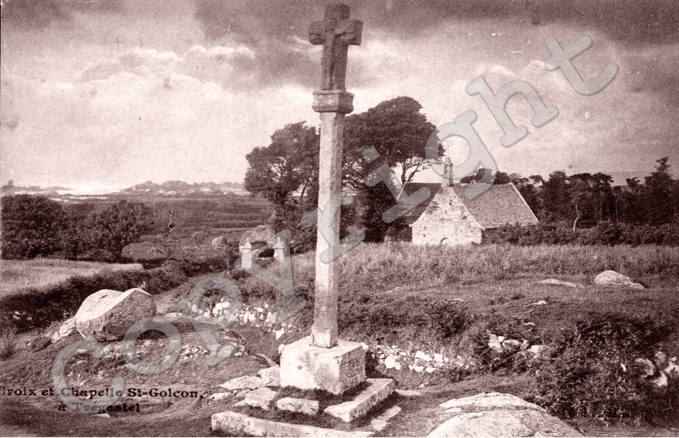croix et chapelle St Golcon a Tregastel