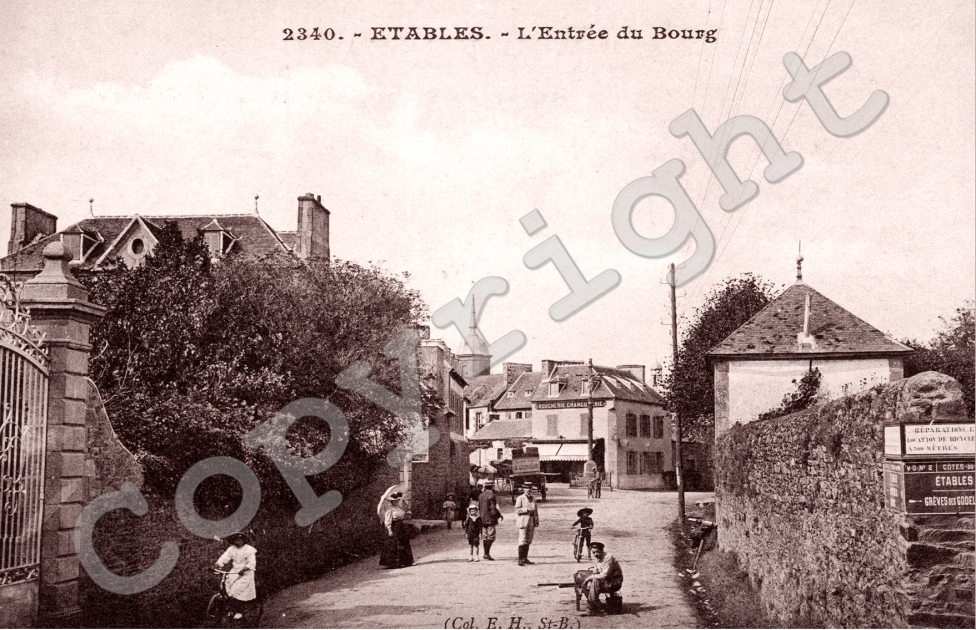 L&#039;Entree du Bourg
