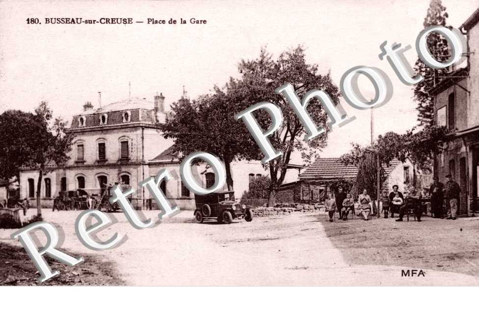 Busseau sur Creuse Place de la gare