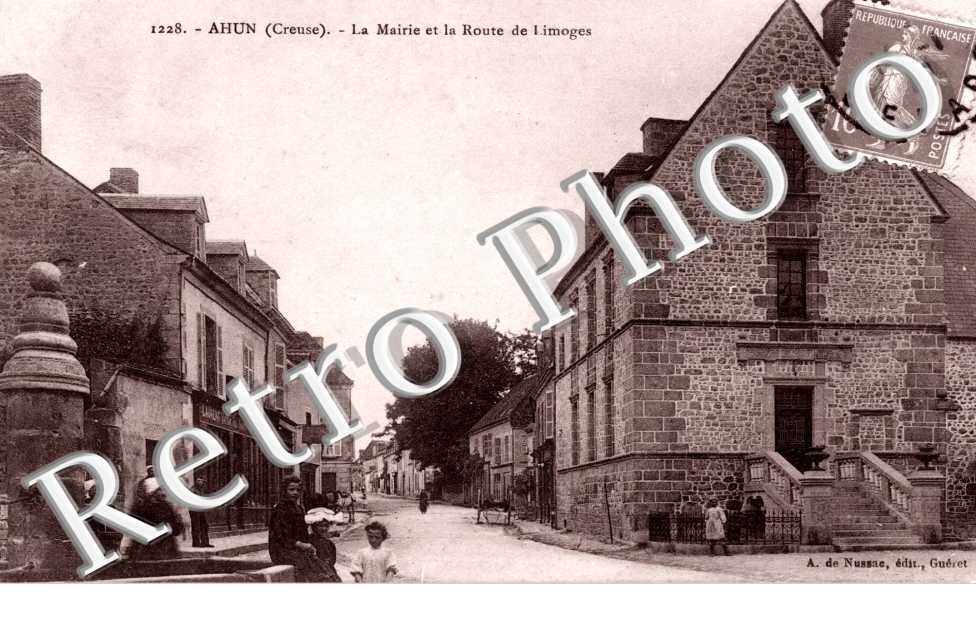 Route de Limoges et mairie