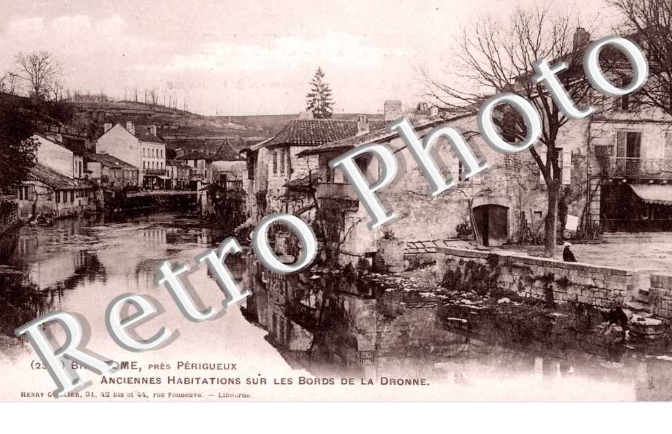 Anciennes Habitations sur les Bords de la Dronne