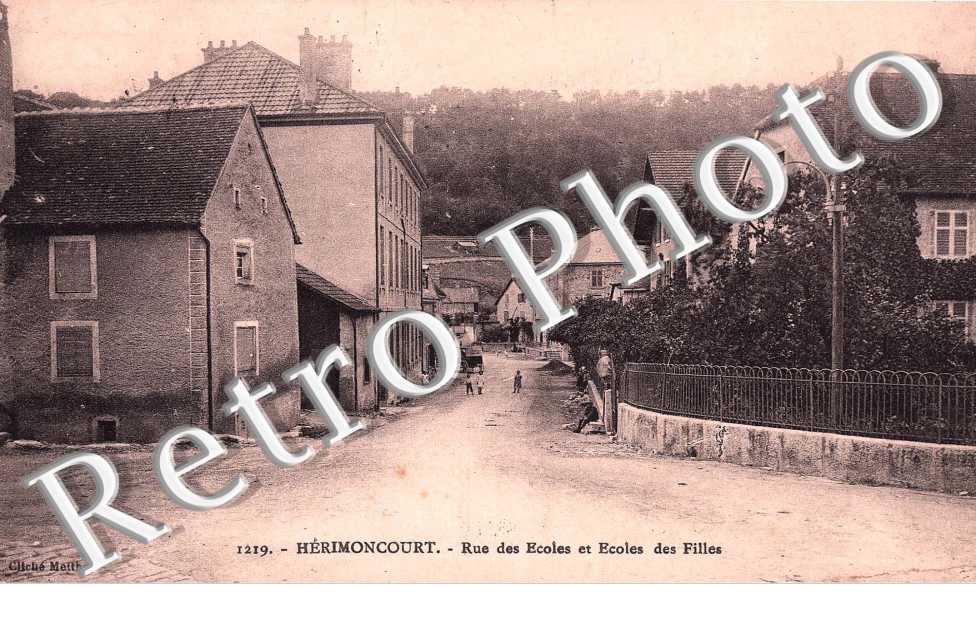 rue des ecoles et ecole des filles