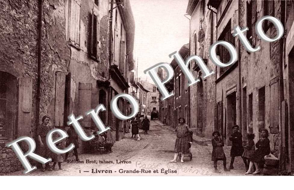 grande rue et eglise