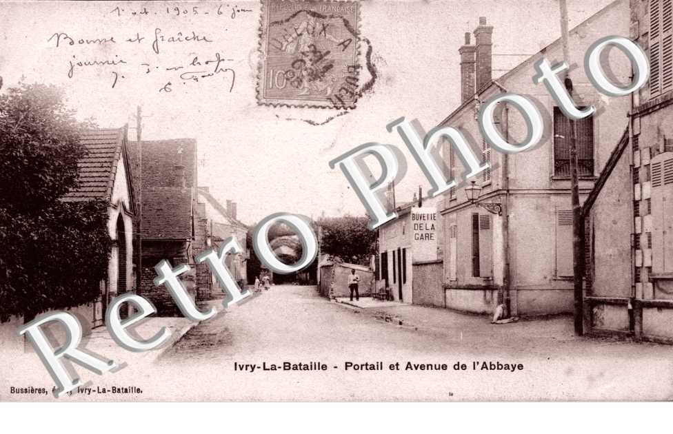 portail et avenue de l&#039;abbaye