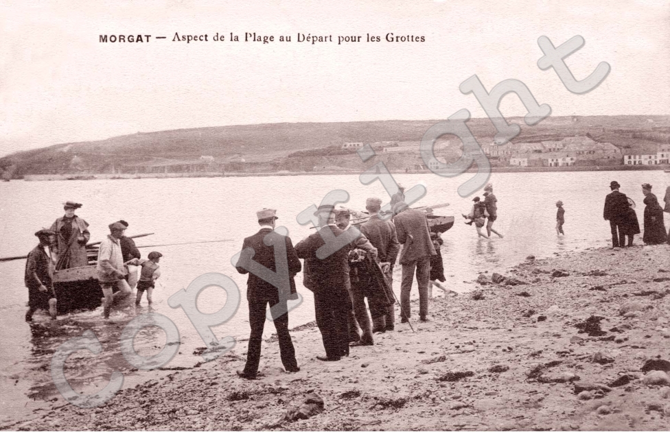 aspect de la plage au depart pour les grottes