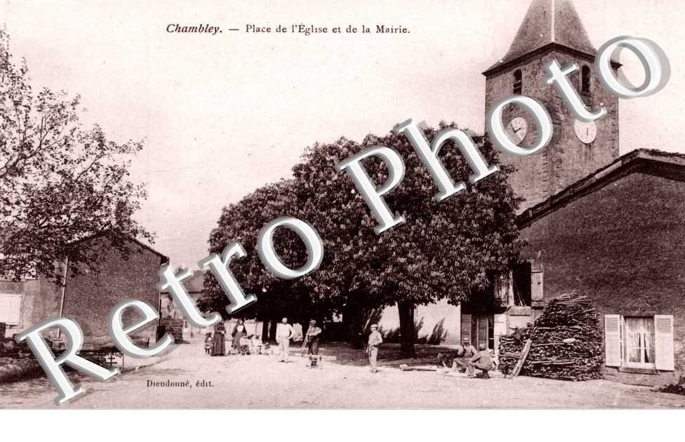 Place de l&#039;eglise et de la mairie