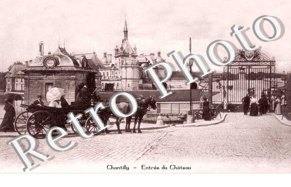 FACADE DU CHATEAU