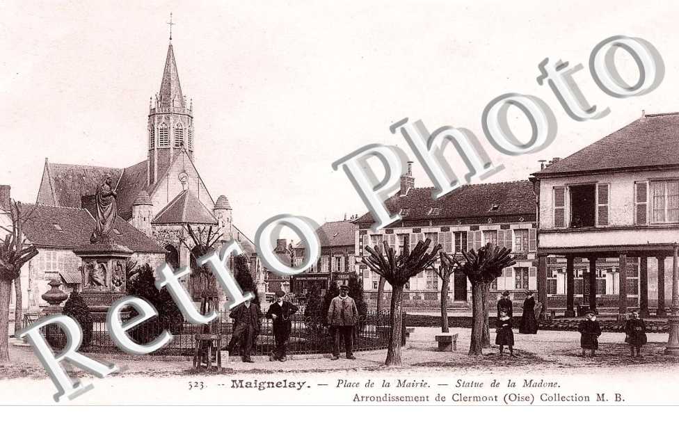 place de la Mairie, statue de la Madone