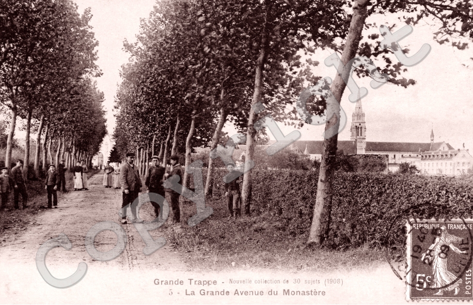 la grande avenue du monastere