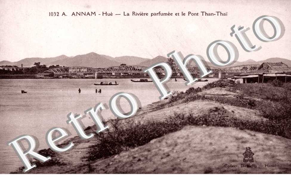 Annam, la Riviere parfumee et le Pont Than-Thai