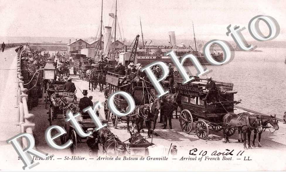 Arrivée du Bateau de Grandville