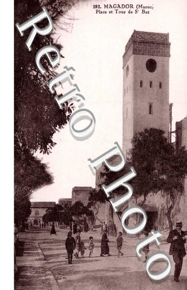 Place et Tour de Saint Bat