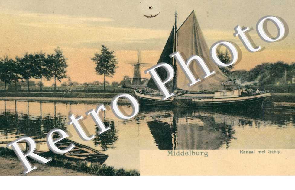 Kanaal met Schip
