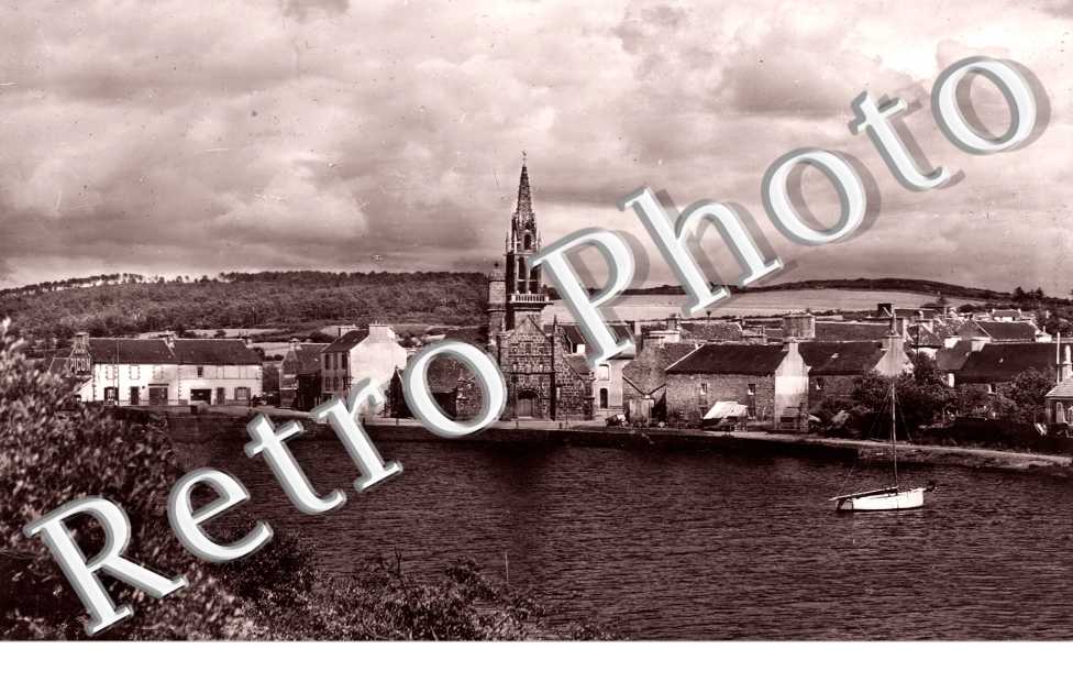 Le Bourg et son Eglise