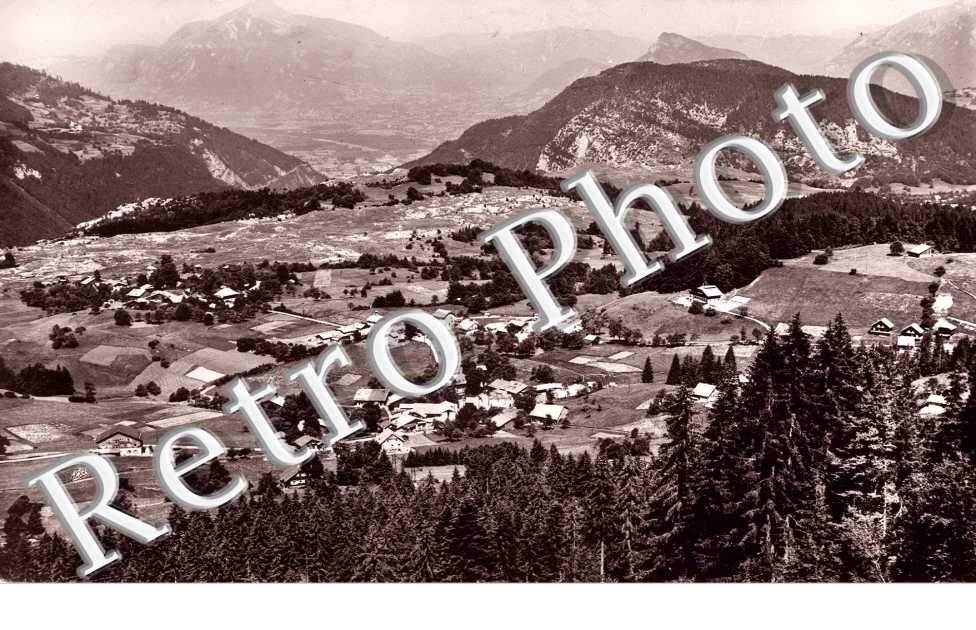 Les Carroz-Ataches Vue generale Le Mole et la vallee de l&#039;Arve