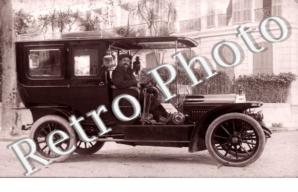 Une Automobile