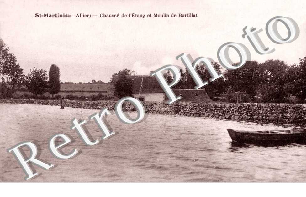 Chaussee de l&#039;etang et moulin de Bartillat