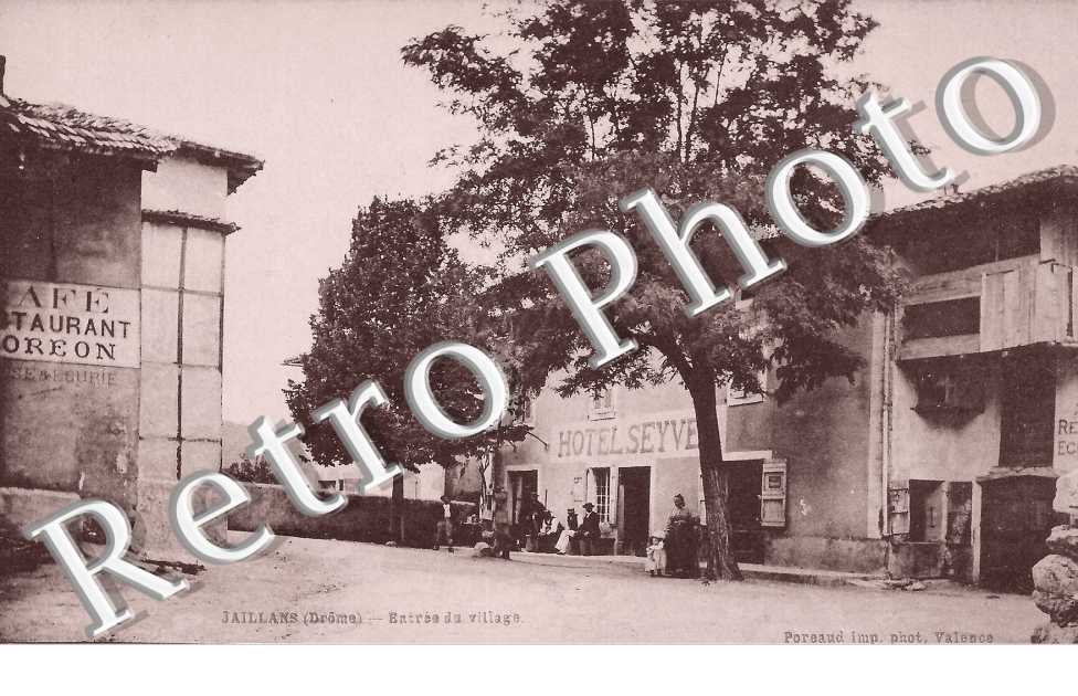 entree du village