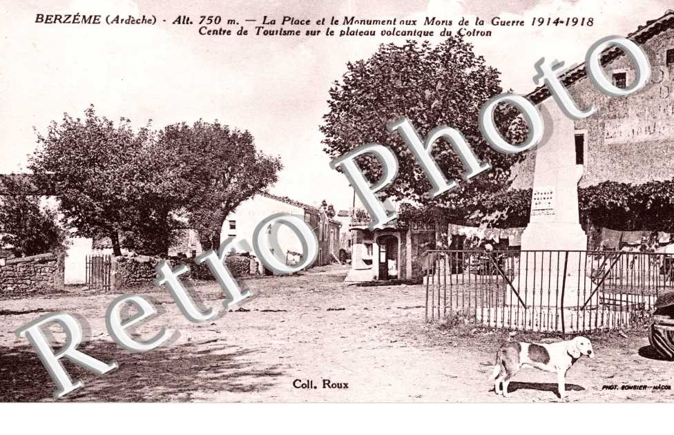 la Place et le monument aux morts