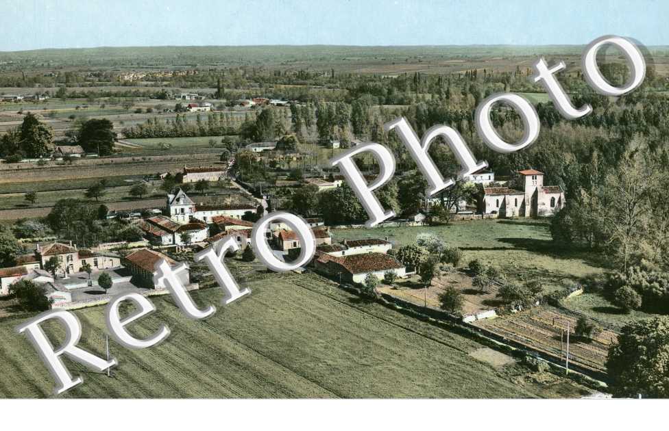 vue générale aérienne du bourg