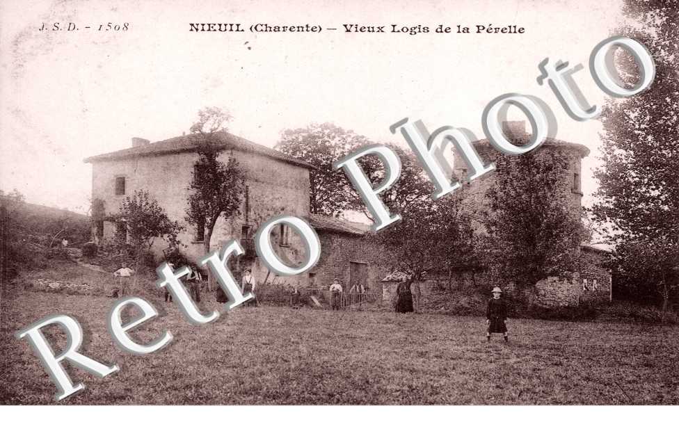 Vieux logis de la Perelle