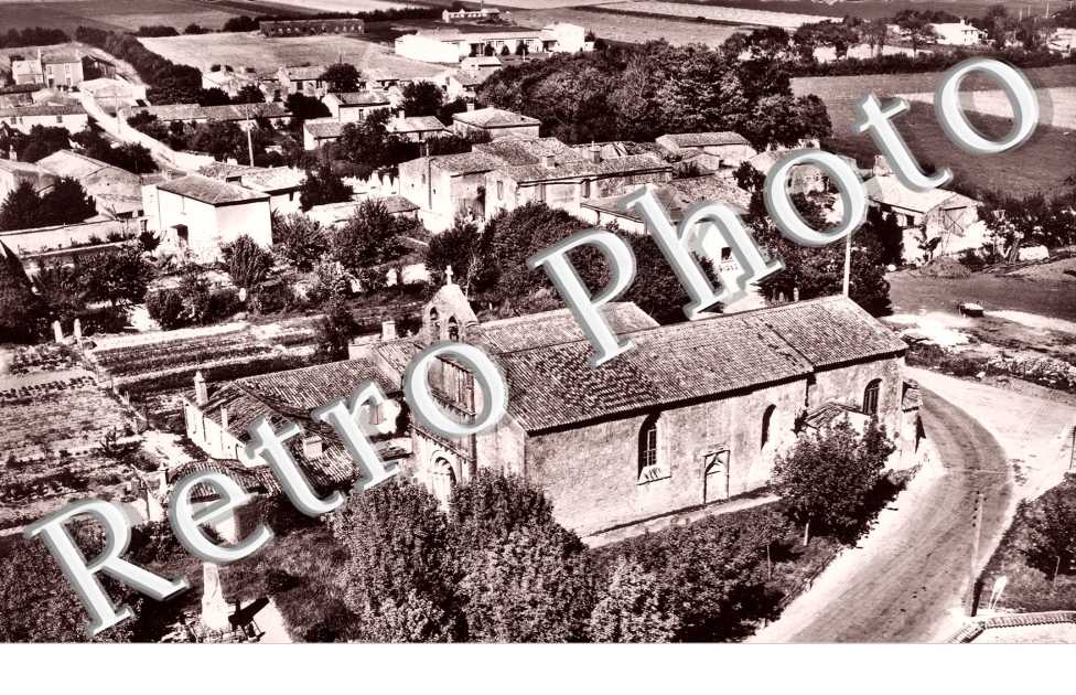Vue generale et l&#039;eglise