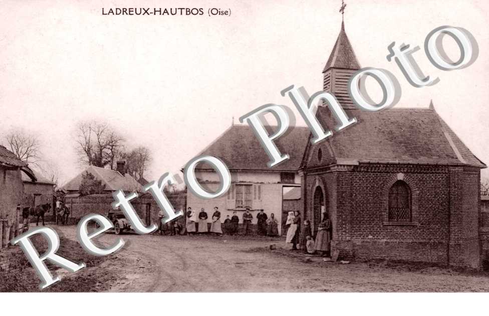 Ladreux-Hautbos Une rue