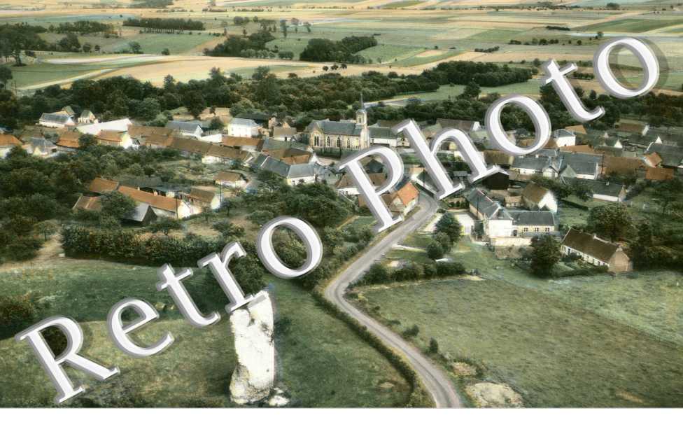 vue aerienne Ruines de l&#039;ancien chateau feodal