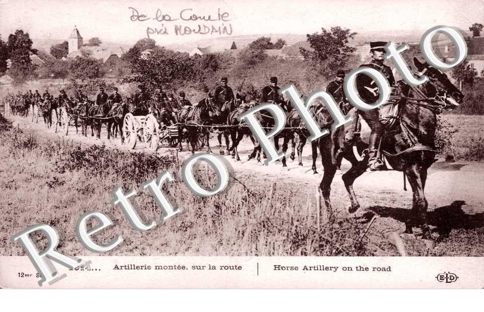 artillerie montee sur la route menant a La Comte