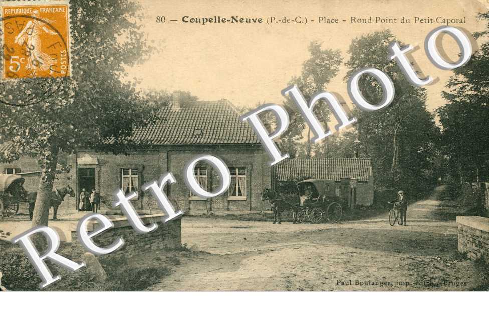Place Rond-Point du Petit Caporal