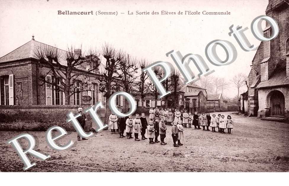 la Sortie des eleves de l&#039;ecole communale