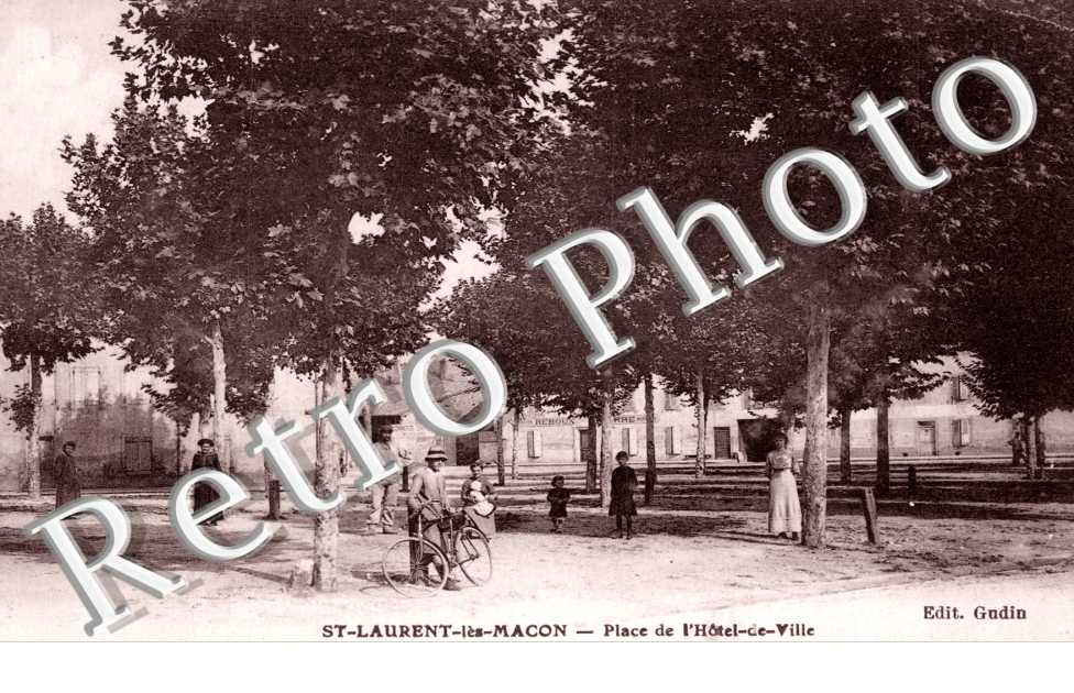 la Place de l&#039;Hotel-de-Ville