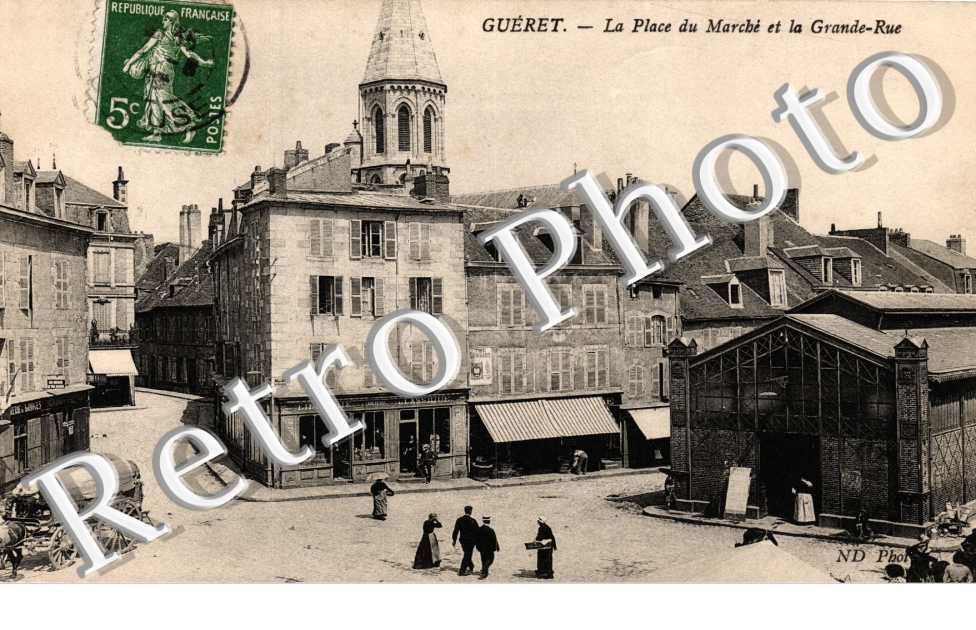 la place du marche et la grande rue
