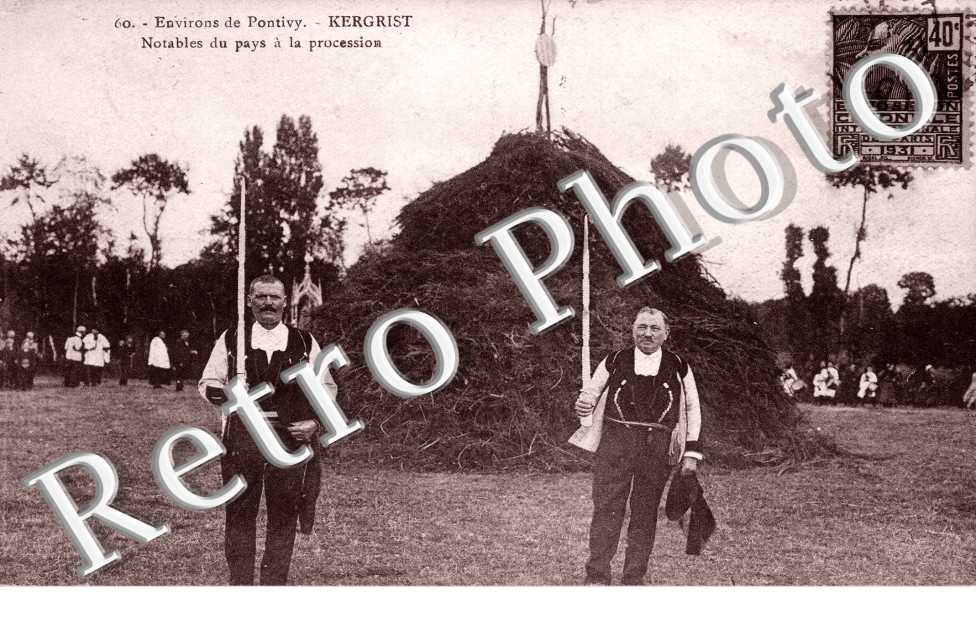 Notables du Pays à la Procession